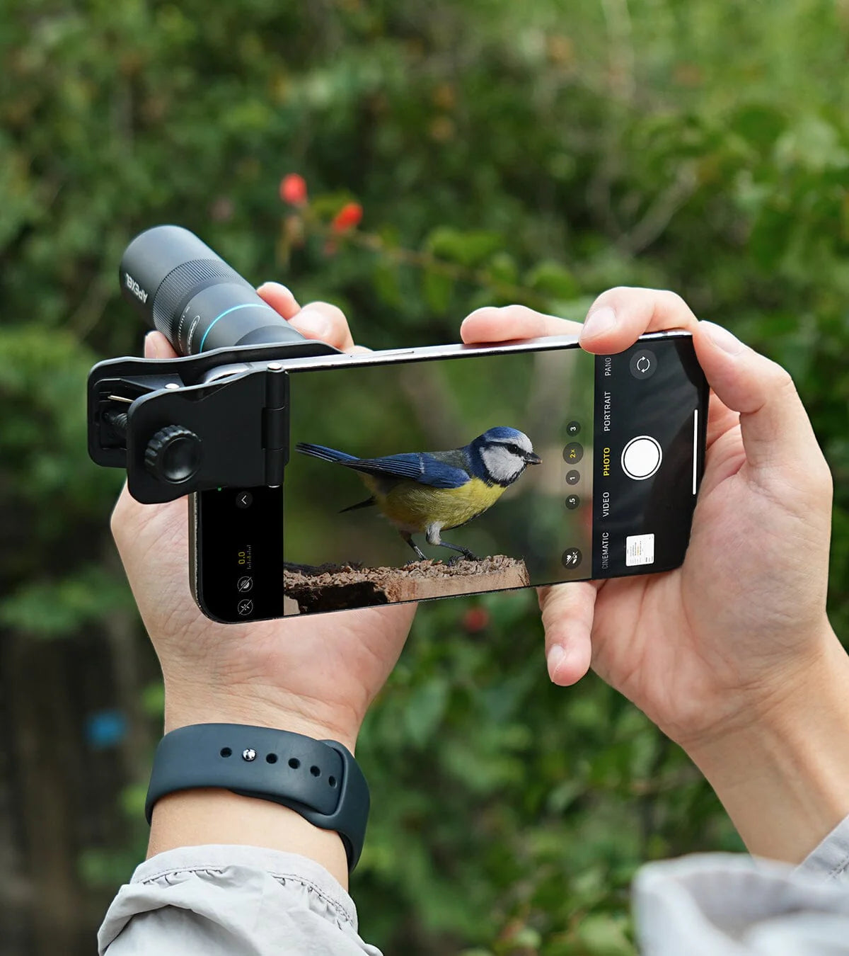 [Preorder] [New] Apexel TeleMacro Pro 10X 2-in-1 Telephoto &amp; Macro Lens for Mobile Phone [2026] engnew6105 Macro Zoom - APEXEL INDIA - Mobile Lens - Mobile Camera Lens - Cellphone Accessories - Phone Lens - Smartphone Lens